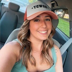 Meet your Posher, Layne